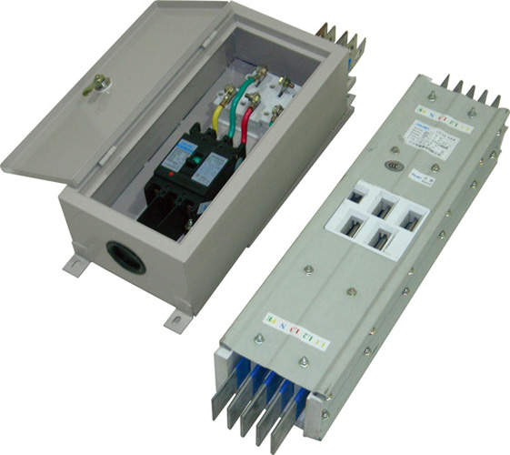 安裝密集型母線(xiàn)槽時(shí)的行為規(guī)范